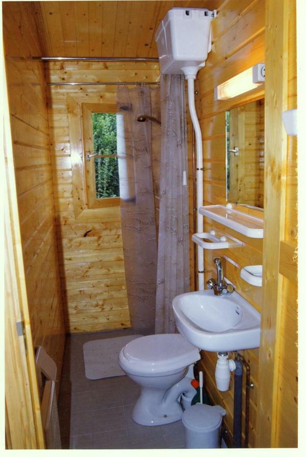 Les Chalets De Montorgueil Saurat ภายนอก รูปภาพ