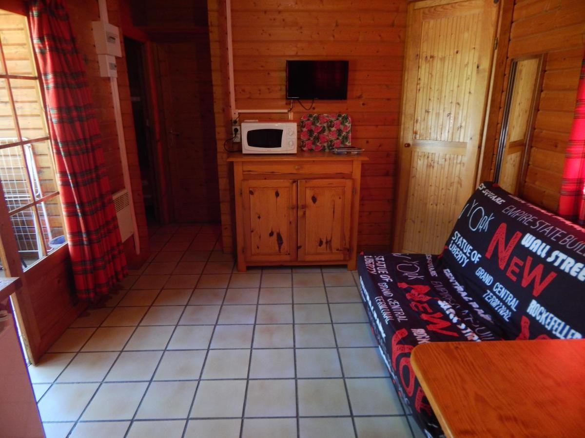 Les Chalets De Montorgueil Saurat ภายนอก รูปภาพ